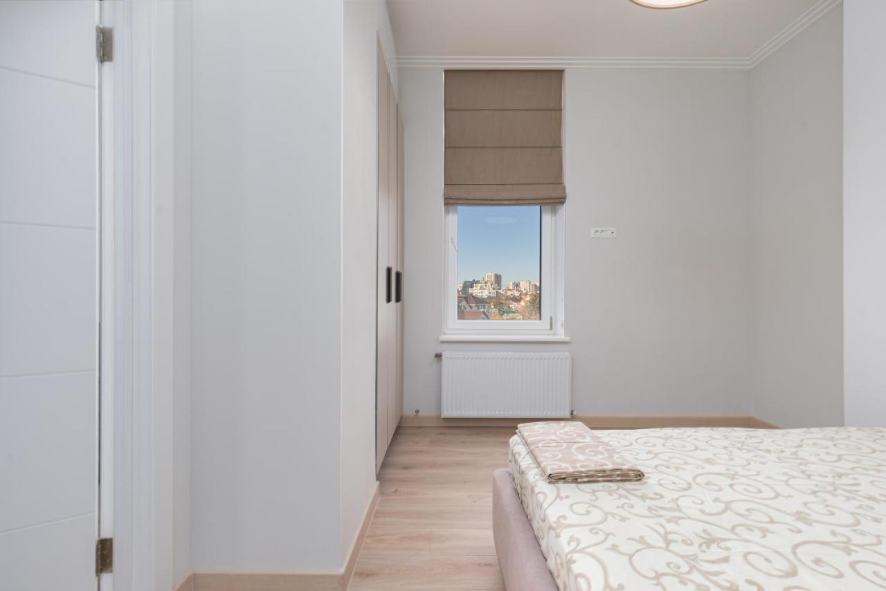 Sea Symphony 3-Bedrooms Apartment Odesa Exterior photo