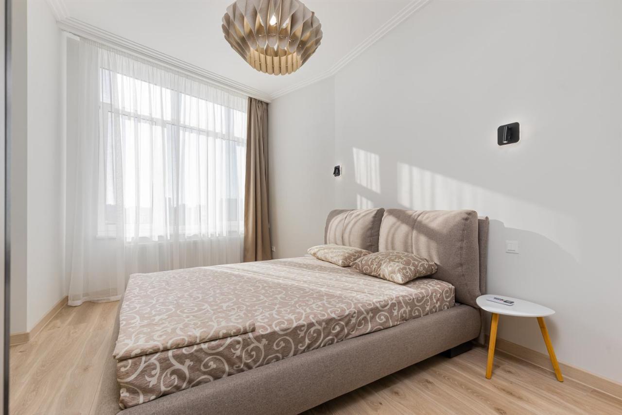 Sea Symphony 3-Bedrooms Apartment Odesa Exterior photo